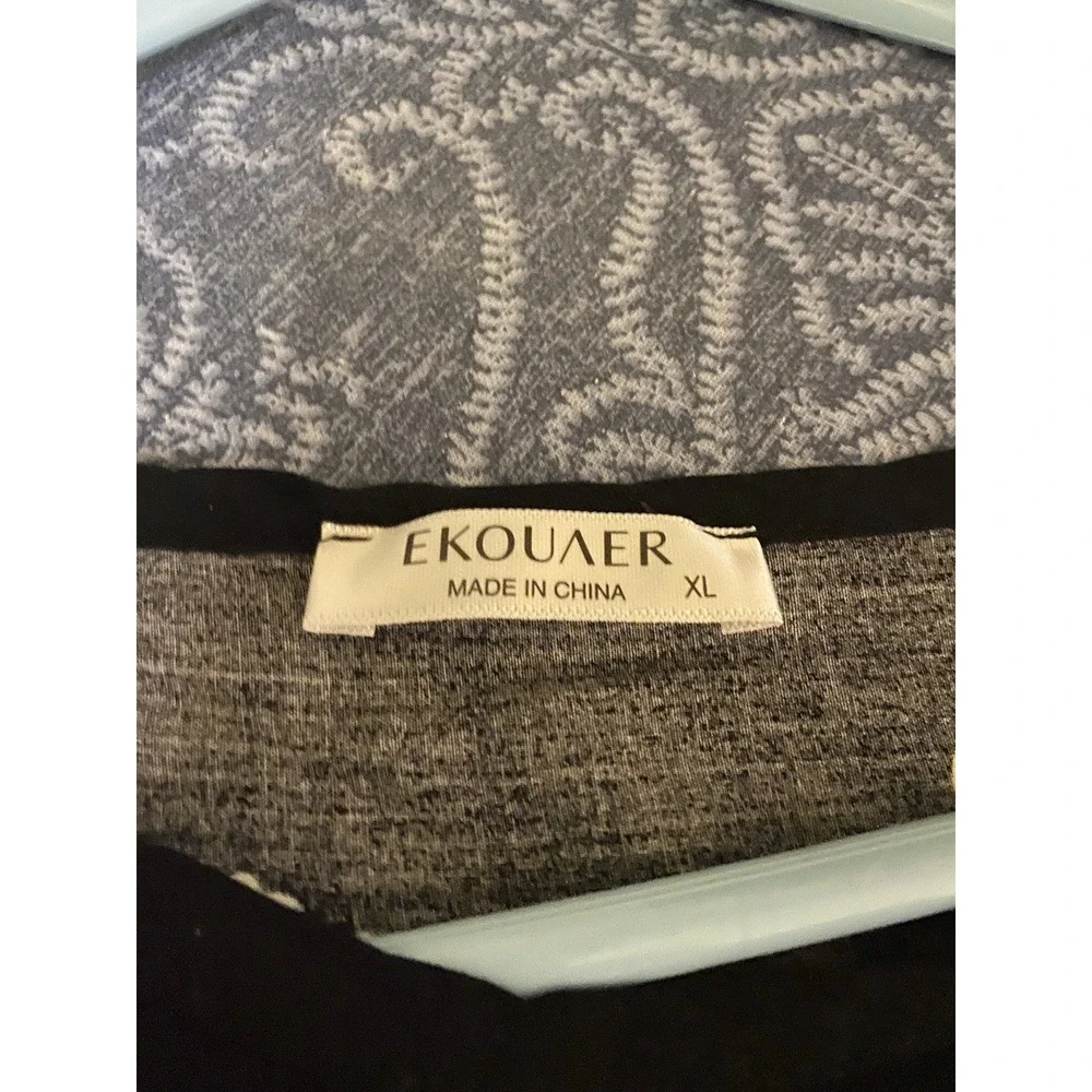 Ekouaer Ladies Size XL Butterfly  Top  White Black Short Sleeve - Picture 8 of 8